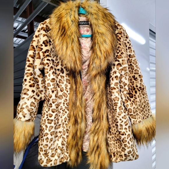 Leopard Fur Coat - Picture 1 of 5